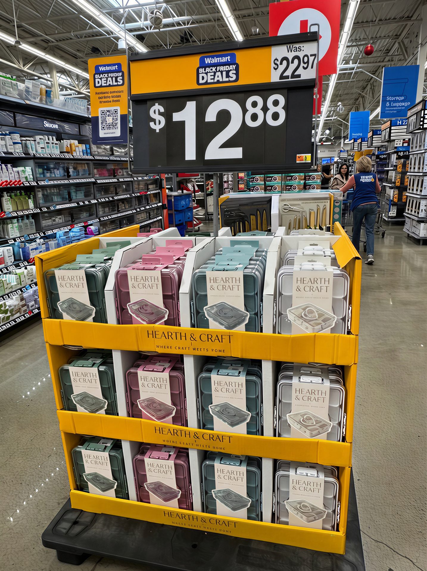 Retail shelf display environment